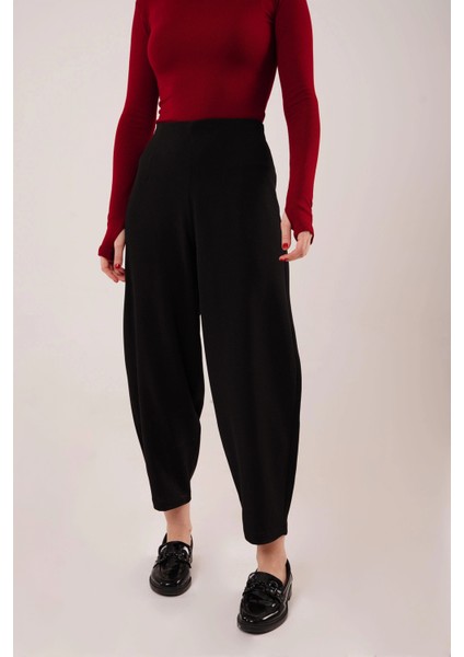 Havuç Kesim Siyah Pantolon fiyatları
