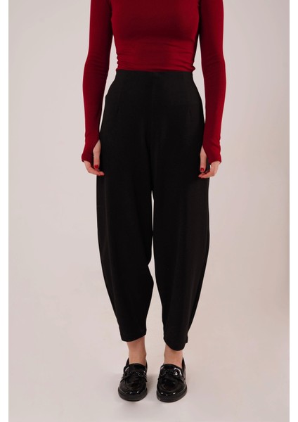 Havuç Kesim Siyah Pantolon fırsatları