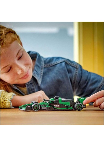 77247 Speed Champions Kıck Sauber F1 Team C44 Yarış Arabası 77247 indirimleri