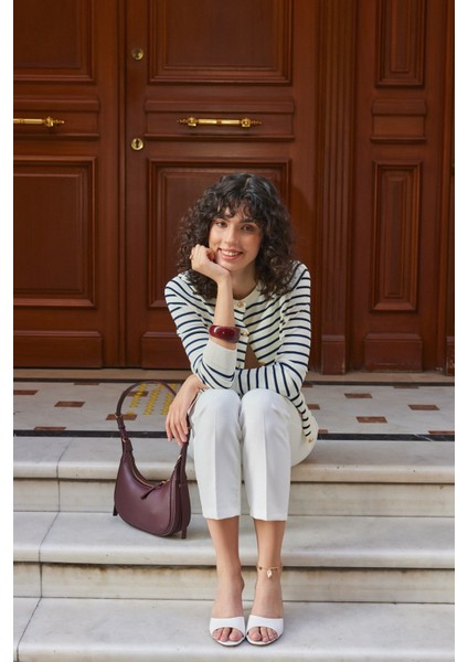 Beyaz Cilt Tek Bant Topuklu Kadın Terlik