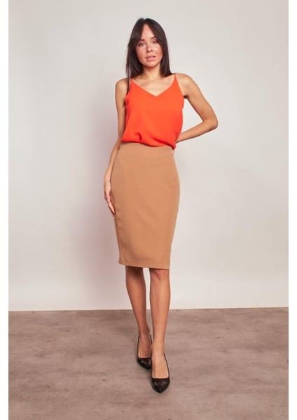 Astarlı Yüksek Bel Diz Altı Hafif Likralı Yırtmaçlı Kumaş Ofis Kalem Etek-Camel fiyatları