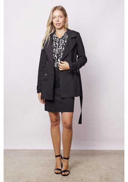 Kadın Kruvaze Anvelop Kemerli Hafif Likralı Kumaş Trençkot Ceket-Siyah fiyatları