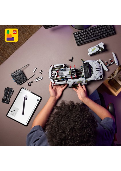 ® Technic Lamborghini Revuelto Süper Spor Araba 42214 - 10 Yaş ve Üzeri Çocuklar için STEM Oyuncak Yapım Seti (1135 Parça)