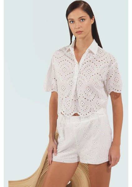 Brode Detaylı Pamuklu Şort Takım Kısa Kol Yazlık Zarifane Tasarım Seçkin Malzeme
