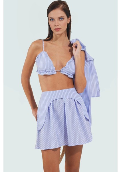 Plaj Şıklığı Için Çok Çizgili Dokuma Üçlü Takım Zarifane Tasarım Modern Stil Trend