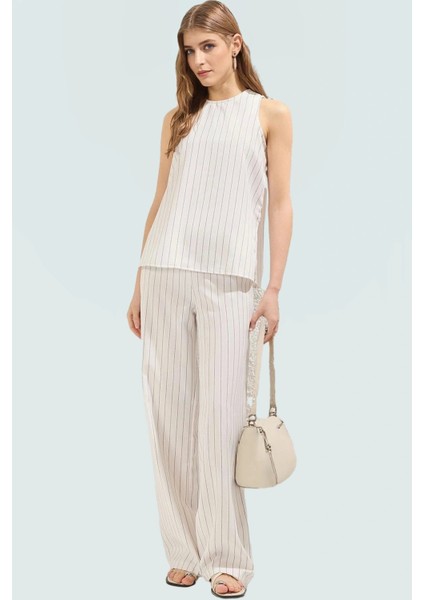 Rahat ve Şık Çizgili Keten Görünümlü Ikili Takım Kaliteli Işçilik Profesyonel Görünüm