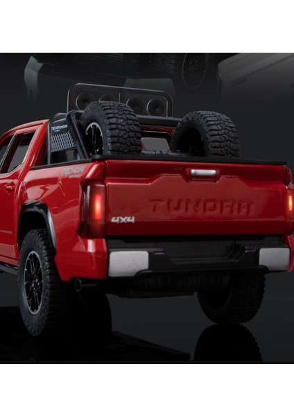 1:24 Toyota Tansu Alaşımlı Araç Modeli Aydınlatma Arazi Aracı Oyuncak (Yurt Dışından) indirimleri