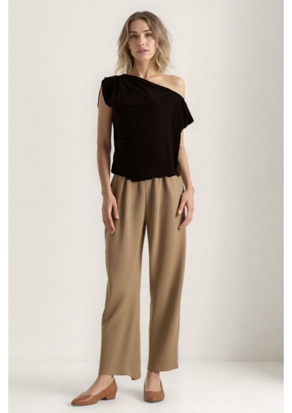 Tek Omuzu Büzgü Detaylı Bluz