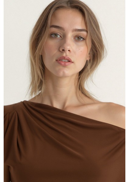 Tek Omuzu Büzgü Detaylı Bluz modelleri