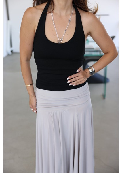 Boyundan Geçmeli Ince Fitilli Bluz fırsatları