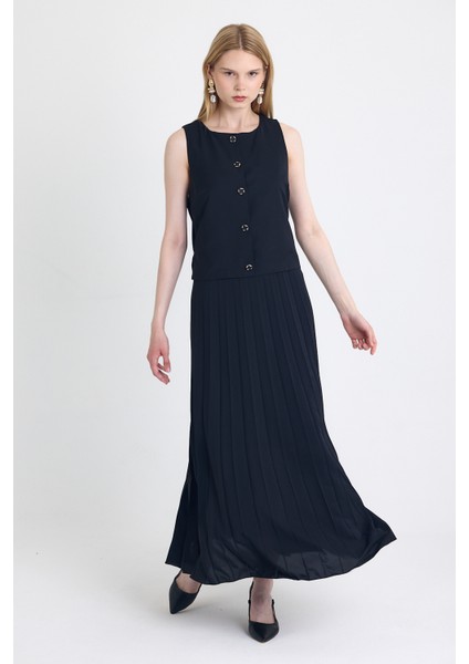 Siyah Ön Düğmeli Pliseli Elbise 251627 modelleri