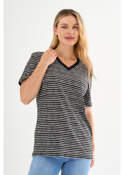 Alexandergardı V Yaka Çizgili T-Shirt modelleri