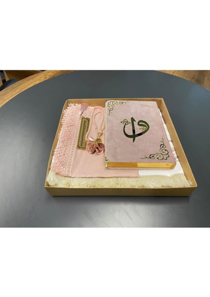 Pembe Hediye Kuranı Kerim Seti Örtü Tespih Seccade