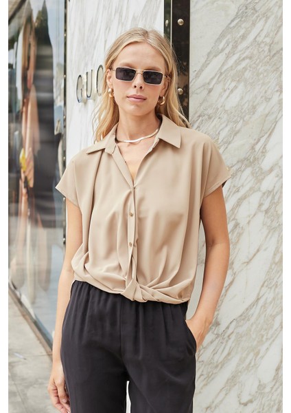 Likrasız Şık Kumaş Yakalı Düşük Omuzlu Önü Pileli Gömlek-Vizon