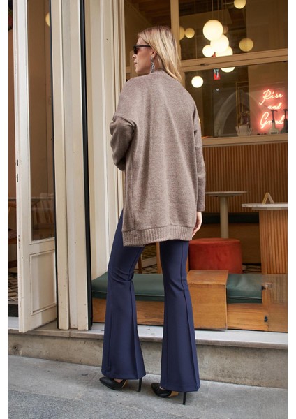 Kadın Düşük Omuzlu Uzun Kol Rahat Kesim Uzun Triko Hırka-Vizon indirimleri