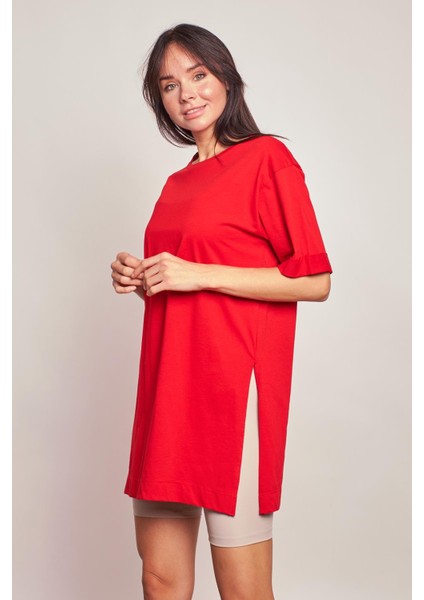 Likrasız Pamuk Sıfır Yaka Bol Duble Kol Yan Yırtmaçlı Oversize Tshirt- -Kırmızı