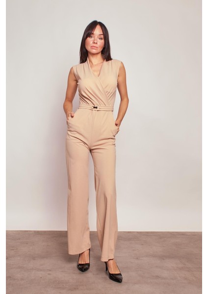 Likralı Krep Kumaş Önü Pileli Kruvaze Anvelop Kolsuz Yan Cepli Abiye Ofis Tulum-Bej