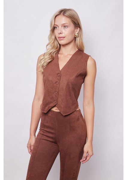 Kadın Kadife Likralı Yumuşak Dokulu V Yaka Arkası Ayarlanabilir D Tokalı Yelek-Fındık Kabuğu modelleri