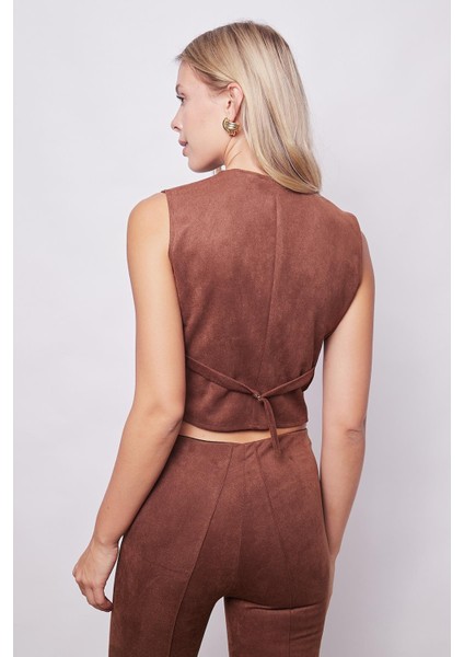 Kadın Kadife Likralı Yumuşak Dokulu V Yaka Arkası Ayarlanabilir D Tokalı Yelek-Fındık Kabuğu fırsatları