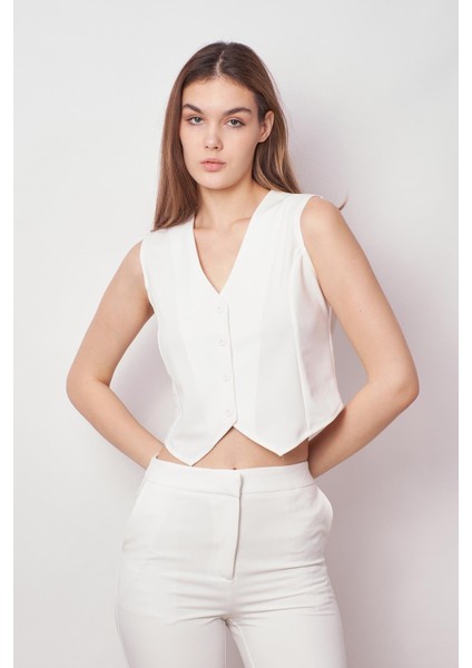 Kadın Likralı Krep Kumaş Arkası D Tokalı Kısa Yelek-Krem fiyatları