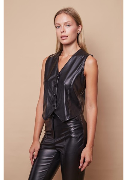 Kadın Hafif Likralı Violet Deri Kısa Yelek(Pantolon Için Jument 40086)-SIYAH