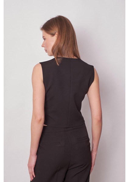 Kadın Önü Düğmeli Hafif Likralı Kumaş Kısa Yelek-Siyah indirimleri