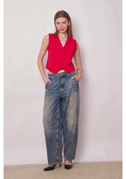 Kadın Önü Düğmeli Hafif Likralı Kumaş Kısa Yelek-Kırmızı modelleri