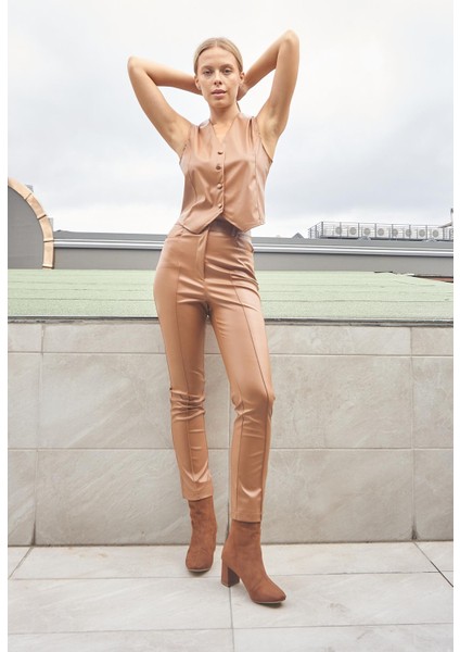 Kadın Hafif Likralı Violet Deri Kısa Yelek(Pantolon Için Jument 40086)-CAMEL