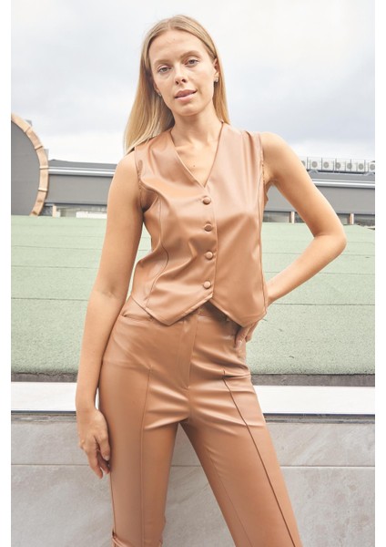 Kadın Hafif Likralı Violet Deri Kısa Yelek(Pantolon Için Jument 40086)-CAMEL fiyatları