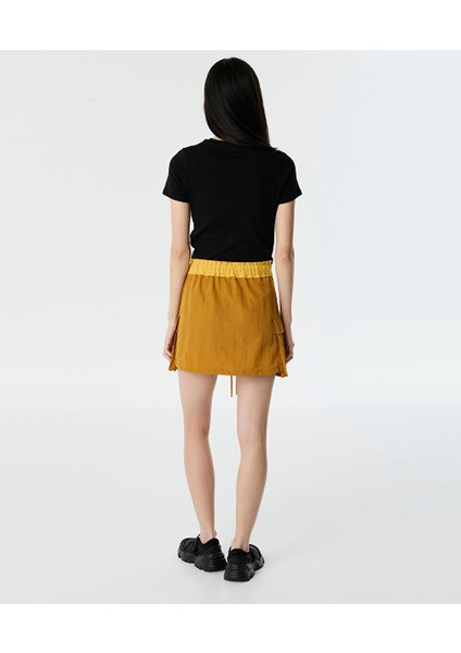 Geniş Kargo Cepli Mini Etek TW6250004069024 modelleri