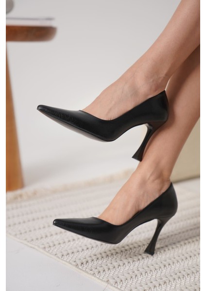 Blade Siyah Cilt Kadın Stiletto