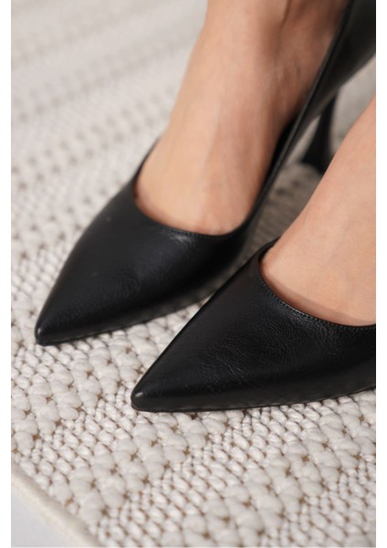 Blade Siyah Cilt Kadın Stiletto