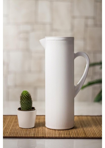 Arkilik Barok 1,5 Lt Beyaz Sürahi (Buzdolabı Kapak Rafına Sığar)