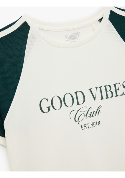 Kısa Kollu Bisiklet Yaka Baskılı Oversize Spor Tişört modelleri