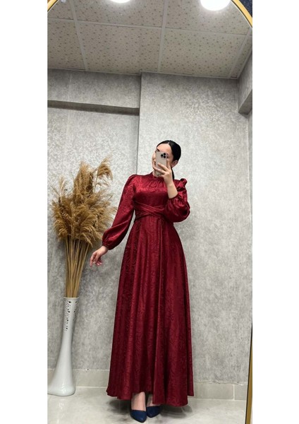 25Y3413 Elbise Saten Jakarlı Kendinden Desenli Önü Bağlamalı - Vishne - 25Y3413 - Bordo - 38 fiyatları