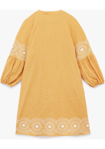 Pamuklu Işleme Detaylı Rahat Kalıp Uzun Balon Kollu Bağlamalı Yaka Mini Elbise fiyatları