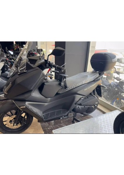 Skytown Motosiklet Çocuk Koltuğu, Emniyet Kemerli, Siyah Deri, Kollu, 2-8 Yaş Arası, Hediyeli
