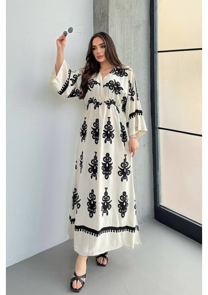 Yırtmaç Detaylı Yarasa Kol Kruvaze Yaka Uzun Yazlık Elbise