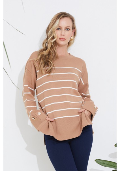 Kol Düğmeli Oversize Triko Kazak fiyatları