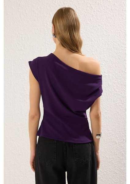 Kadın Mor Büzgü Detay Asimetrik Yaka Bluz fırsatları