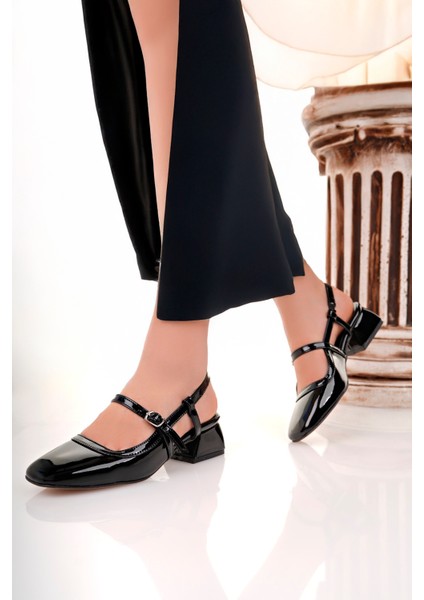 BA04584 Siyah Rugan Kadın Kemer Lastikli Kare Burun 3 cm Topuklu Ayakkabı - 39 modelleri