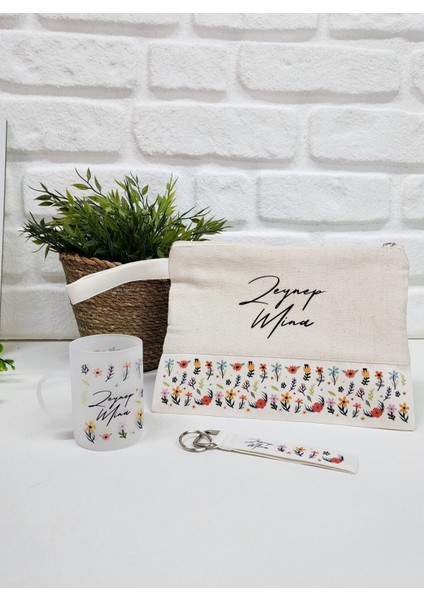 Isme Özel Kişiye Özel Renkli Çiçek Desenli Clutch Çanta Buzlu Cam Çay Fincanı Anahtarlık Hediye Seti modelleri