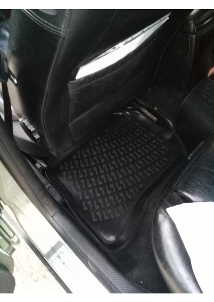 Volkswagen Passat B5 3D Siyah Havuzlu Paspas 1997 ve 2005