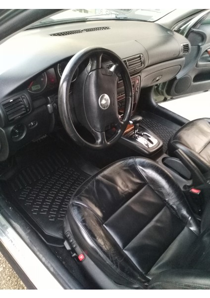 Volkswagen Passat B5 3D Siyah Havuzlu Paspas 1997 ve 2005