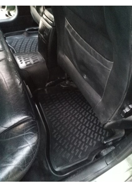 Volkswagen Passat B5 3D Siyah Havuzlu Paspas 1997 ve 2005