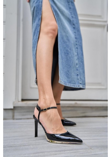 Miu Kadın Siyah Rugan Topuklu Ayakkabı fiyatları