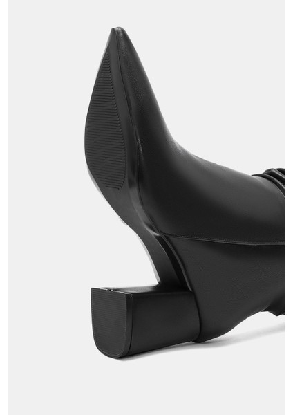 Luna Kadın Siyah Cilt Sivri Burun Kalın Topuklu Çizme indirimleri