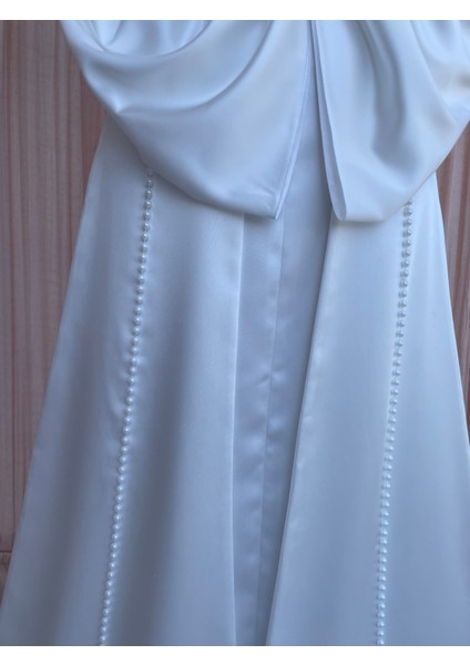 Inci Işlemeli Sırt Detaylı Saten Tesettür Nikah Elbisesi