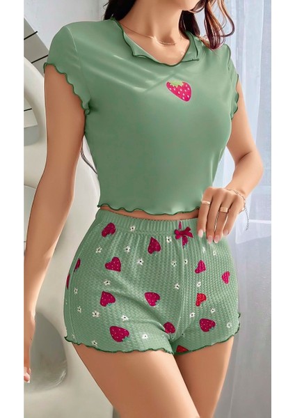 Kadın Yeşil Çilek Desenli Askılı Şortlu Pijama Takımı S/M Beden