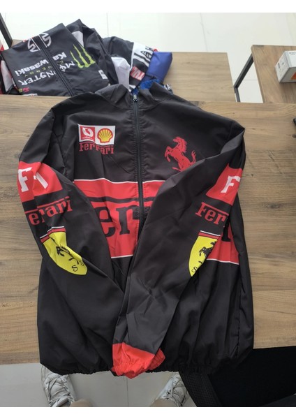 Ferrari Kaplamalı Motosiklet Yağmurluğu fırsatları